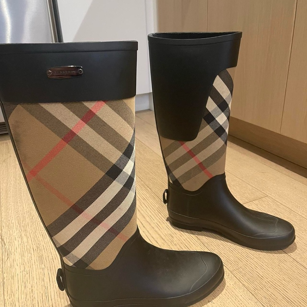 Burberry Rainboots